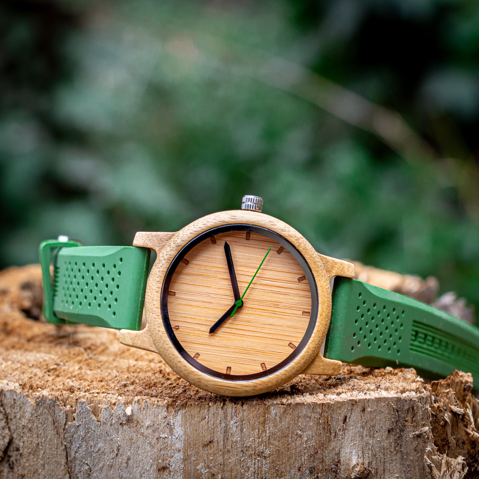 Reloj de madera Cockney Jungle